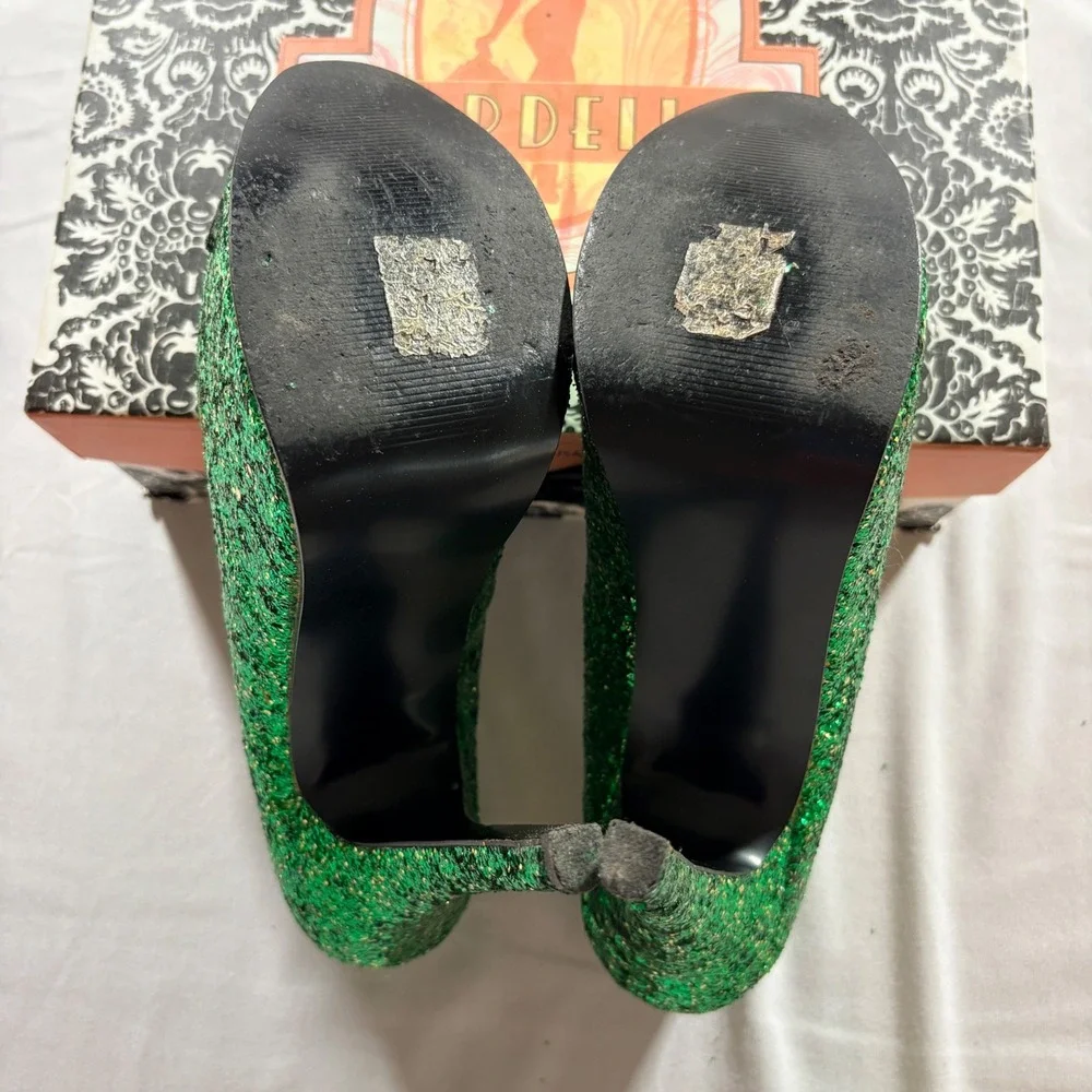 Bordello Teeze-06G Green Glitter Platform Pumps Womens 9 Burlesque Stiletto Heel